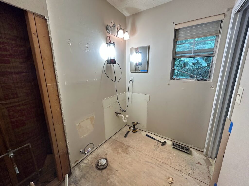 Townhome Bathroom Demolition of Toilet and Vanity